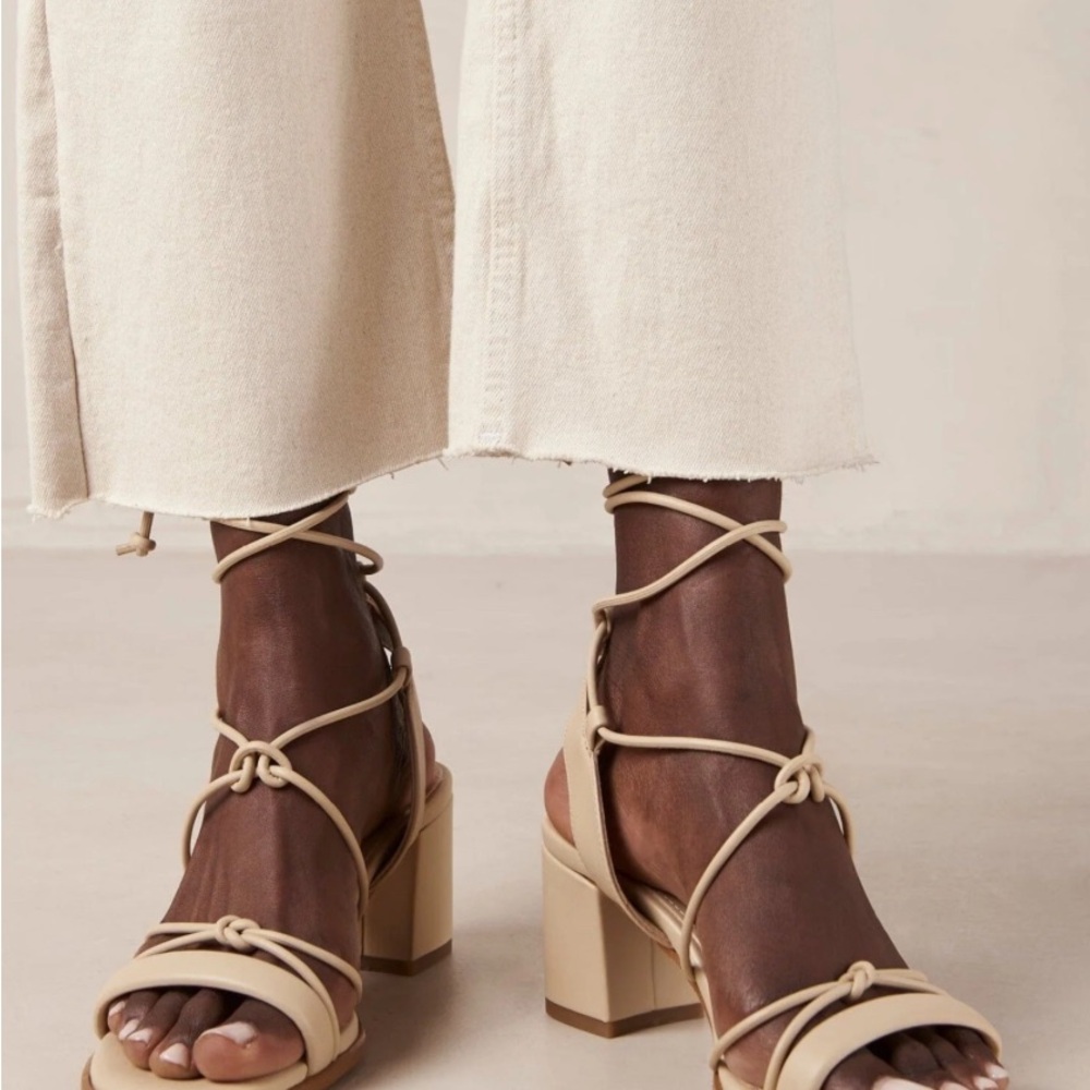 Alohas Sophie Beige Strappy Block Heel Sandals